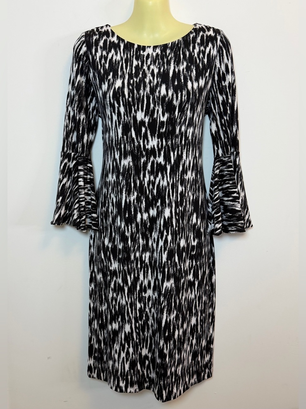 Calvin Klein Black and White Patterned Bell-Sleeve Jersey Dress